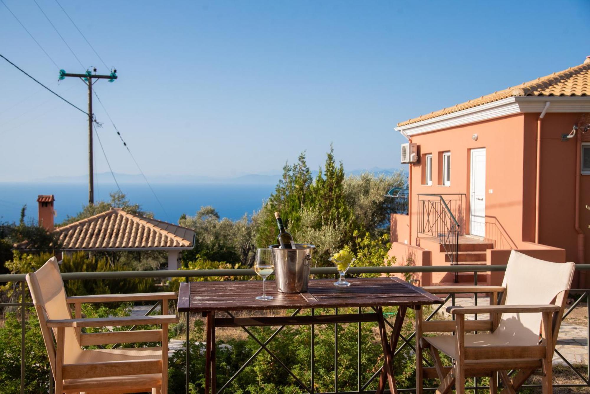 Villa Erato Tsoukaládhes الغرفة الصورة